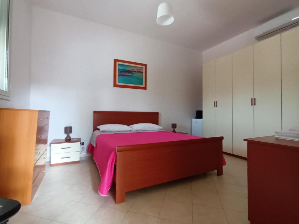 Clave, Affittacamere, Casa Vacanze Cozze Exterior foto